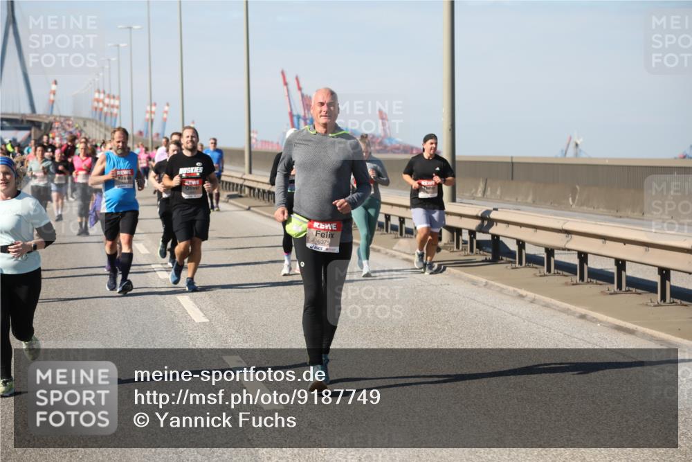 03.10.2025 - Köhlbrandbrückenlauf Yannick Fuchs http://msf.ph/oto/9187749 03.10.2025 12:07:02 Position 3 6375 meine-sportfotos.de