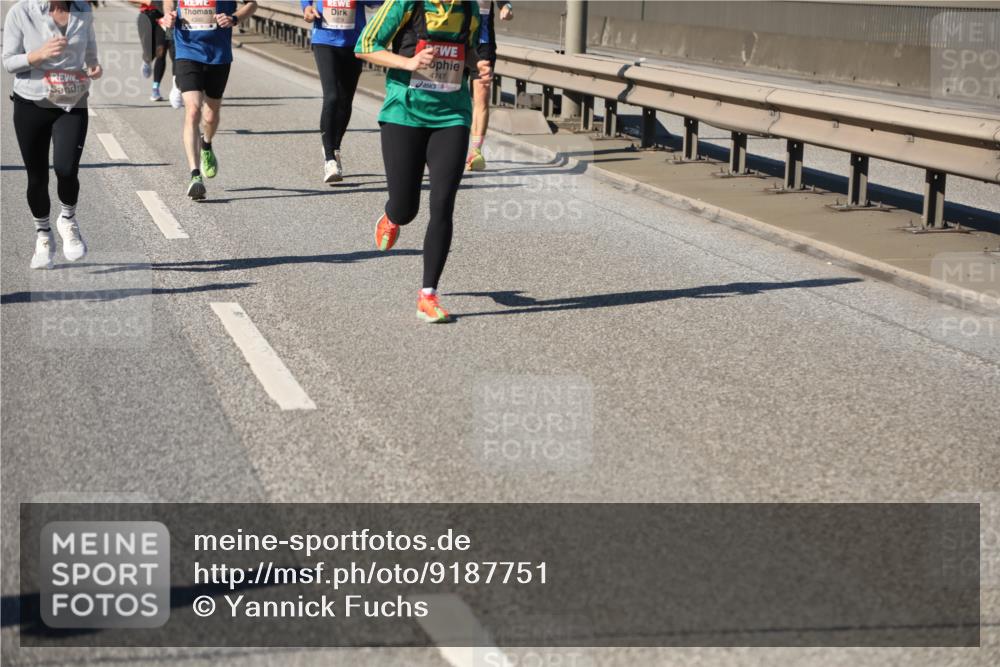 03.10.2025 - Köhlbrandbrückenlauf Yannick Fuchs http://msf.ph/oto/9187751 03.10.2025 11:46:26 Position 3 4747 meine-sportfotos.de