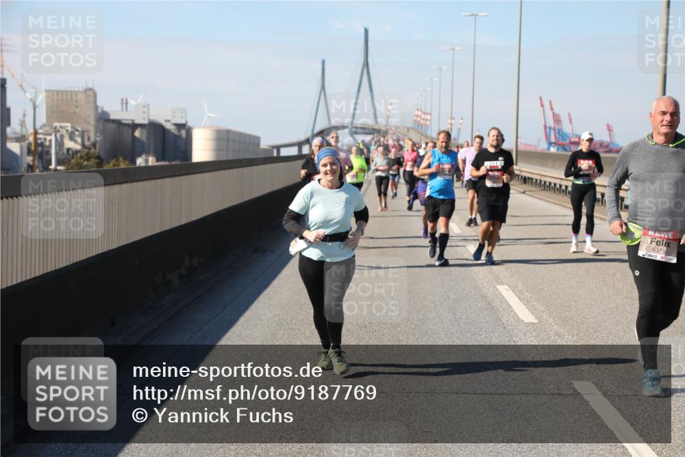 03.10.2025 - Köhlbrandbrückenlauf Yannick Fuchs http://msf.ph/oto/9187769 03.10.2025 12:07:04 Position 3 6375 meine-sportfotos.de
