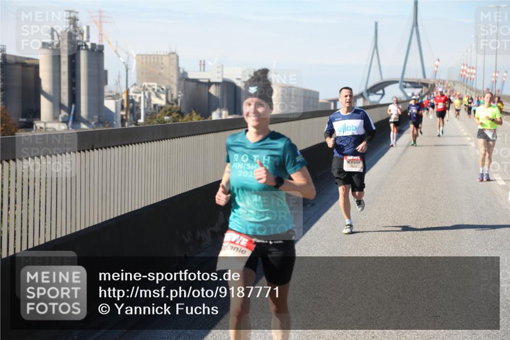 03.10.2025 - Köhlbrandbrückenlauf Yannick Fuchs http://msf.ph/oto/9187771 03.10.2025 11:46:28 Position 3 202, 4279 meine-sportfotos.de
