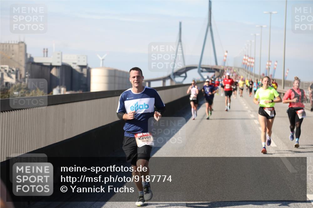 03.10.2025 - Köhlbrandbrückenlauf Yannick Fuchs http://msf.ph/oto/9187774 03.10.2025 11:46:29 Position 3 4279 meine-sportfotos.de