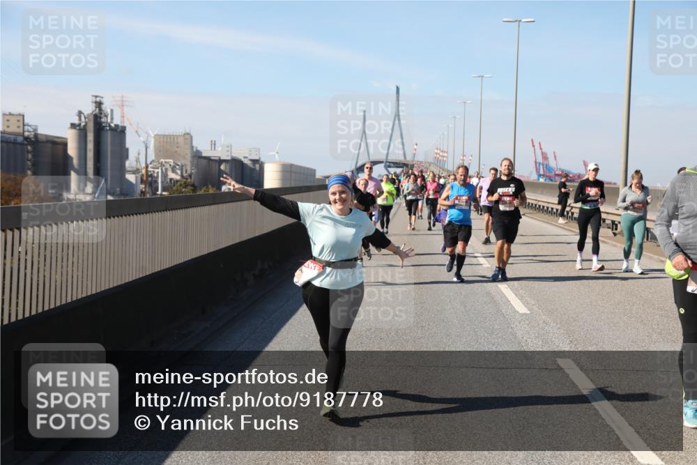 03.10.2025 - Köhlbrandbrückenlauf Yannick Fuchs http://msf.ph/oto/9187778 03.10.2025 12:07:05 Position 3  meine-sportfotos.de