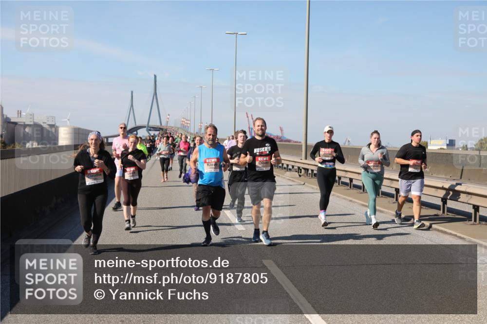 03.10.2025 - Köhlbrandbrückenlauf Yannick Fuchs http://msf.ph/oto/9187805 03.10.2025 12:07:07 Position 3  meine-sportfotos.de