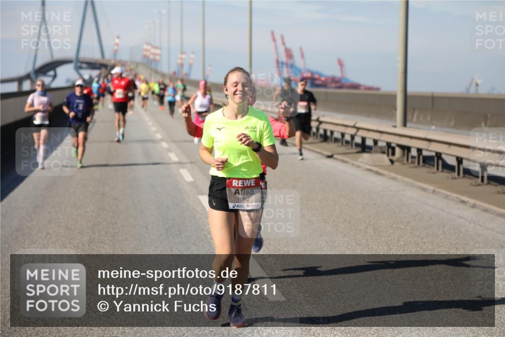 03.10.2025 - Köhlbrandbrückenlauf Yannick Fuchs http://msf.ph/oto/9187811 03.10.2025 11:46:32 Position 3 5080 meine-sportfotos.de
