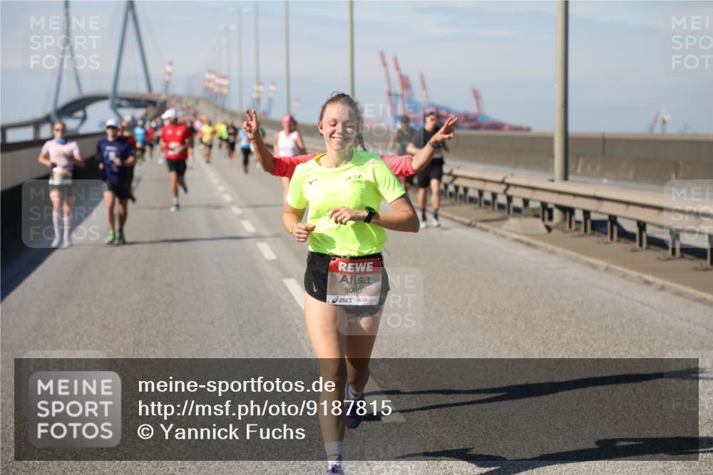 03.10.2025 - Köhlbrandbrückenlauf Yannick Fuchs http://msf.ph/oto/9187815 03.10.2025 11:46:32 Position 3 5080 meine-sportfotos.de