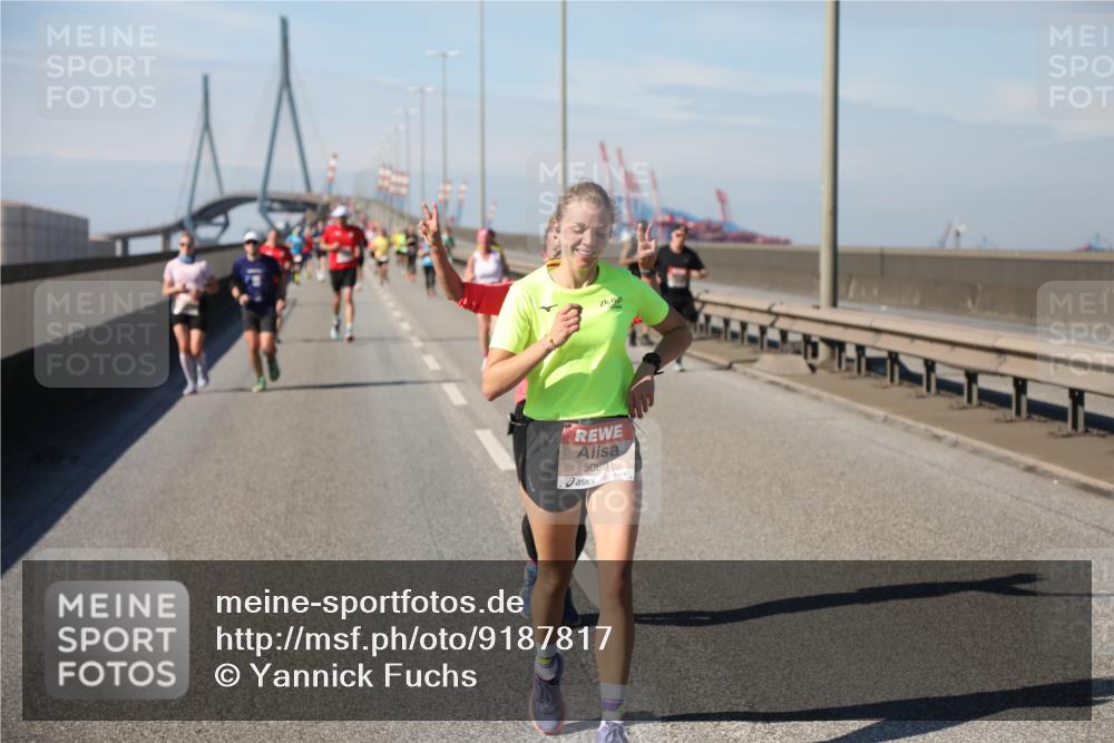 03.10.2025 - Köhlbrandbrückenlauf Yannick Fuchs http://msf.ph/oto/9187817 03.10.2025 11:46:32 Position 3 5080 meine-sportfotos.de