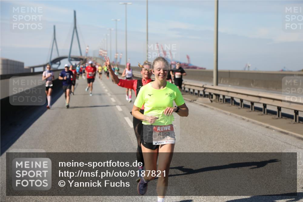 03.10.2025 - Köhlbrandbrückenlauf Yannick Fuchs http://msf.ph/oto/9187821 03.10.2025 11:46:32 Position 3 5080 meine-sportfotos.de