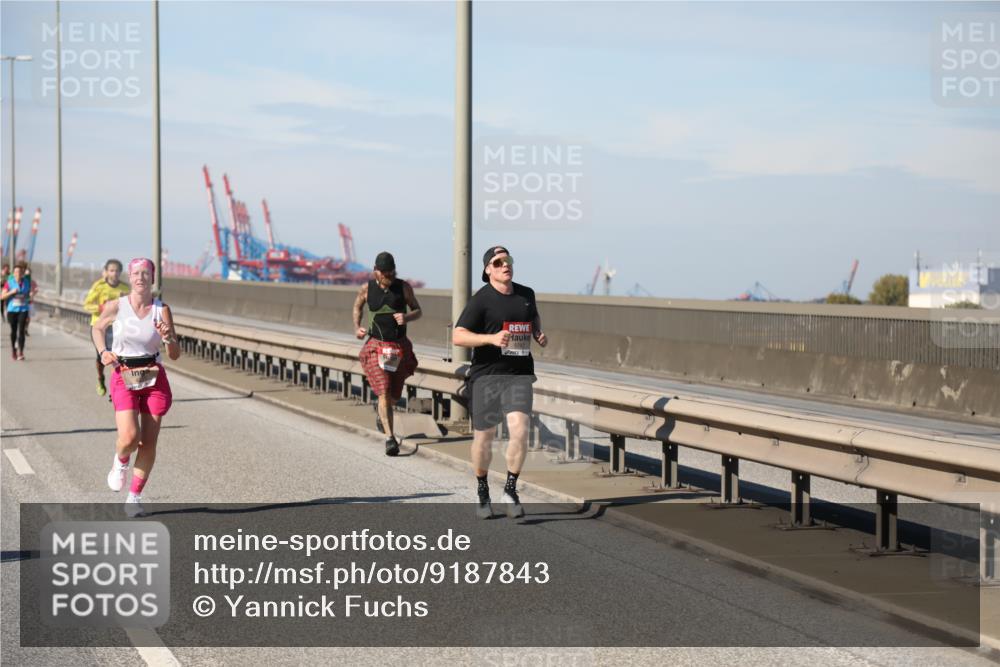 03.10.2025 - Köhlbrandbrückenlauf Yannick Fuchs http://msf.ph/oto/9187843 03.10.2025 11:46:35 Position 3  meine-sportfotos.de