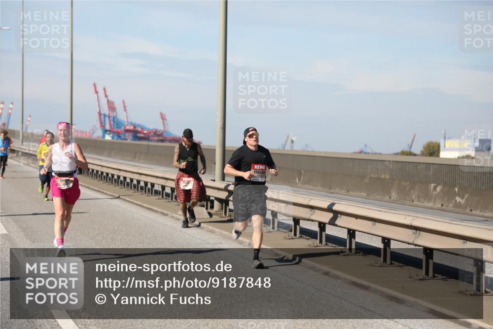 03.10.2025 - Köhlbrandbrückenlauf Yannick Fuchs http://msf.ph/oto/9187848 03.10.2025 11:46:35 Position 3 5747 meine-sportfotos.de