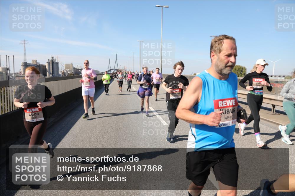 03.10.2025 - Köhlbrandbrückenlauf Yannick Fuchs http://msf.ph/oto/9187868 03.10.2025 12:07:10 Position 3 5830, 4840 meine-sportfotos.de