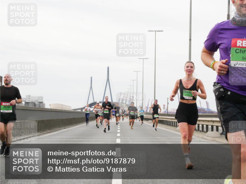03.10.2025 - Köhlbrandbrückenlauf Matties Gatica Varas http://msf.ph/oto/9187879 03.10.2025 15:52:02 Position 3 7191, 94 meine-sportfotos.de