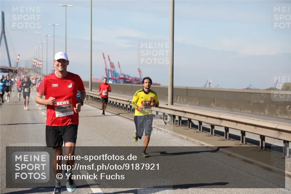 03.10.2025 - Köhlbrandbrückenlauf Yannick Fuchs http://msf.ph/oto/9187921 03.10.2025 11:46:40 Position 3 15, 6655 meine-sportfotos.de