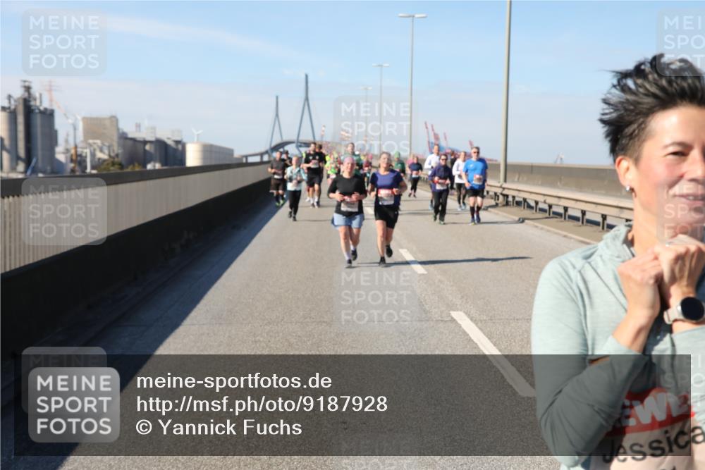 03.10.2025 - Köhlbrandbrückenlauf Yannick Fuchs http://msf.ph/oto/9187928 03.10.2025 12:07:15 Position 3  meine-sportfotos.de