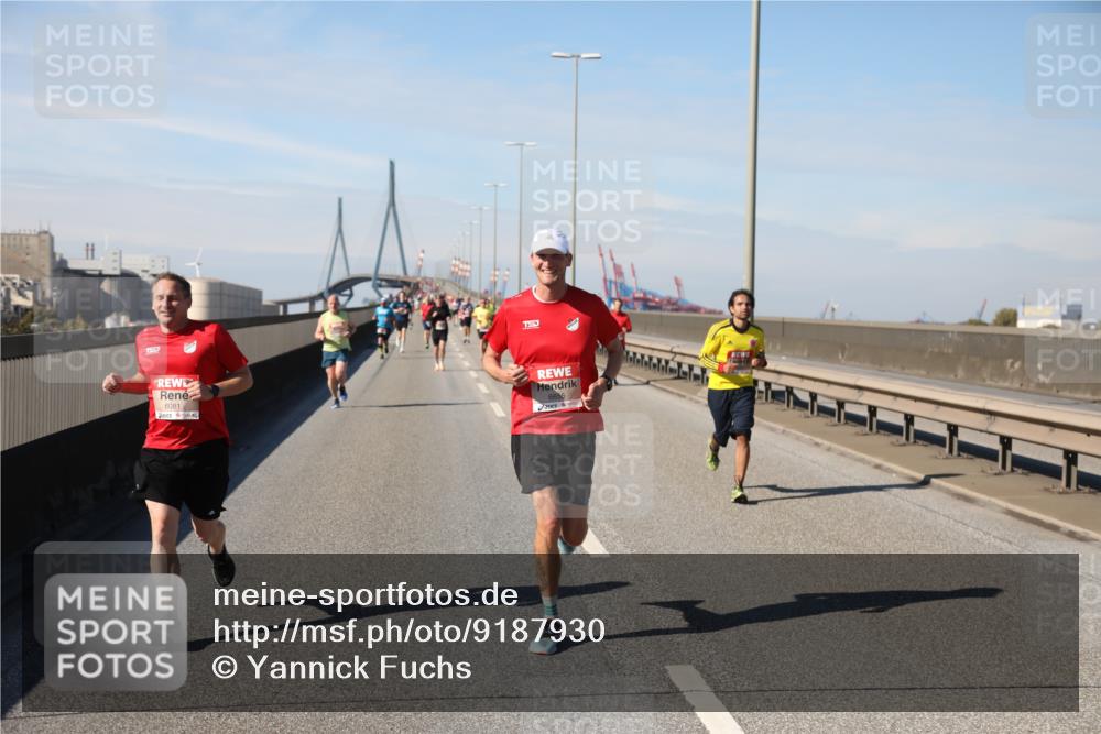 03.10.2025 - Köhlbrandbrückenlauf Yannick Fuchs http://msf.ph/oto/9187930 03.10.2025 11:46:41 Position 3 15, 6081, 15 meine-sportfotos.de