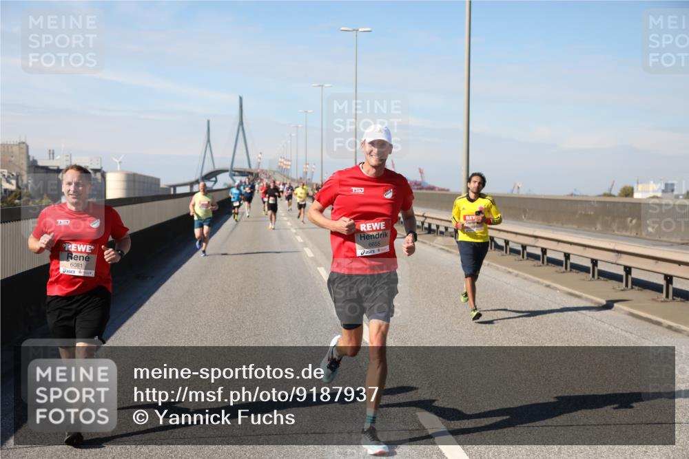 03.10.2025 - Köhlbrandbrückenlauf Yannick Fuchs http://msf.ph/oto/9187937 03.10.2025 11:46:41 Position 3 15, 6081, 6655 meine-sportfotos.de