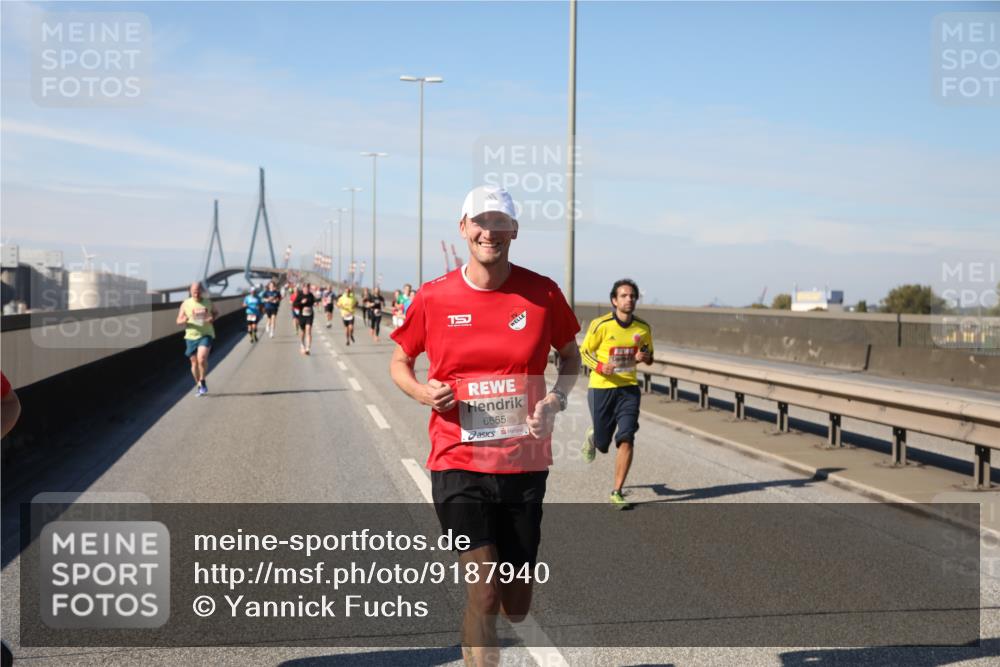 03.10.2025 - Köhlbrandbrückenlauf Yannick Fuchs http://msf.ph/oto/9187940 03.10.2025 11:46:41 Position 3 6655 meine-sportfotos.de