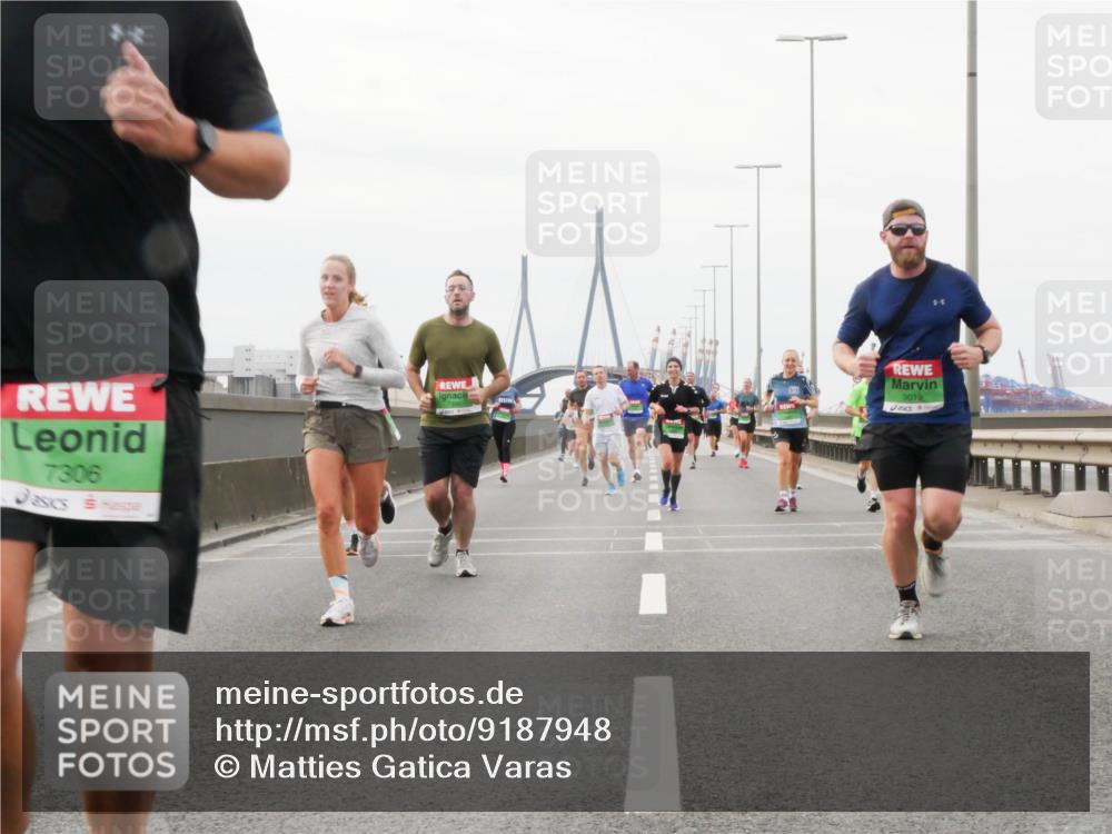 03.10.2025 - Köhlbrandbrückenlauf Matties Gatica Varas http://msf.ph/oto/9187948 03.10.2025 15:52:17 Position 3 7306, 9019 meine-sportfotos.de