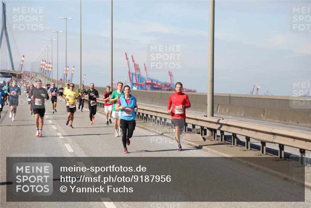 03.10.2025 - Köhlbrandbrückenlauf Yannick Fuchs http://msf.ph/oto/9187956 03.10.2025 11:46:43 Position 3  meine-sportfotos.de