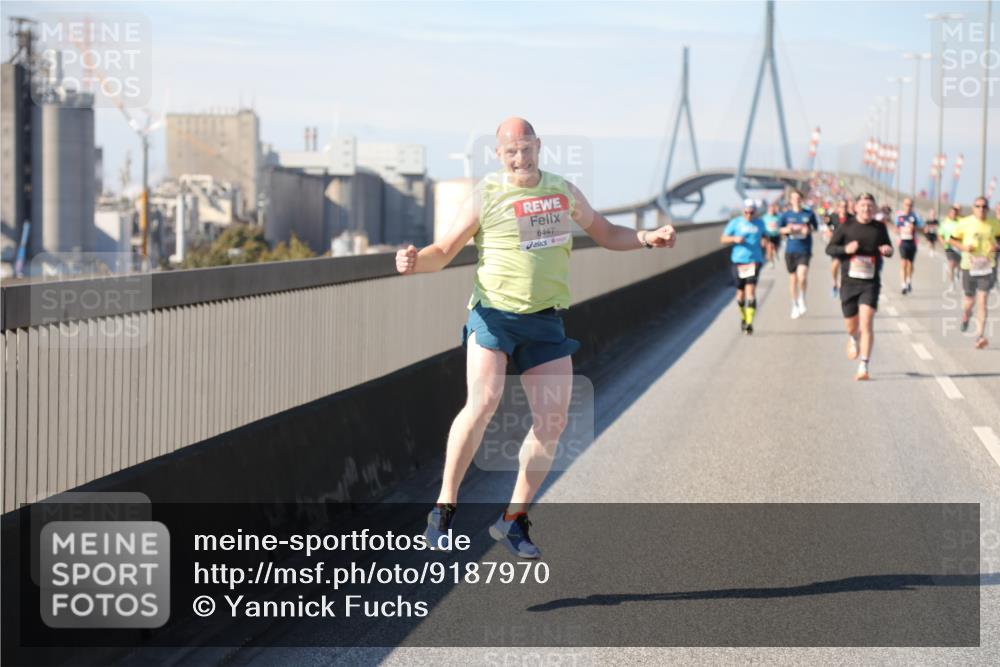 03.10.2025 - Köhlbrandbrückenlauf Yannick Fuchs http://msf.ph/oto/9187970 03.10.2025 11:46:44 Position 3 6447 meine-sportfotos.de