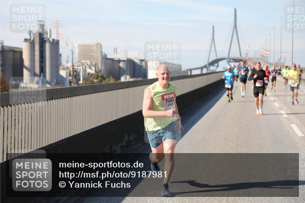 03.10.2025 - Köhlbrandbrückenlauf Yannick Fuchs http://msf.ph/oto/9187981 03.10.2025 11:46:45 Position 3 6447 meine-sportfotos.de