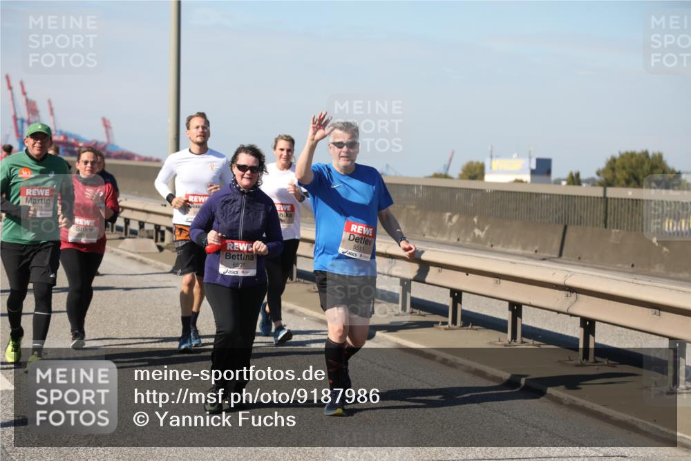 03.10.2025 - Köhlbrandbrückenlauf Yannick Fuchs http://msf.ph/oto/9187986 03.10.2025 12:07:19 Position 3 621, 6597, 5511 meine-sportfotos.de