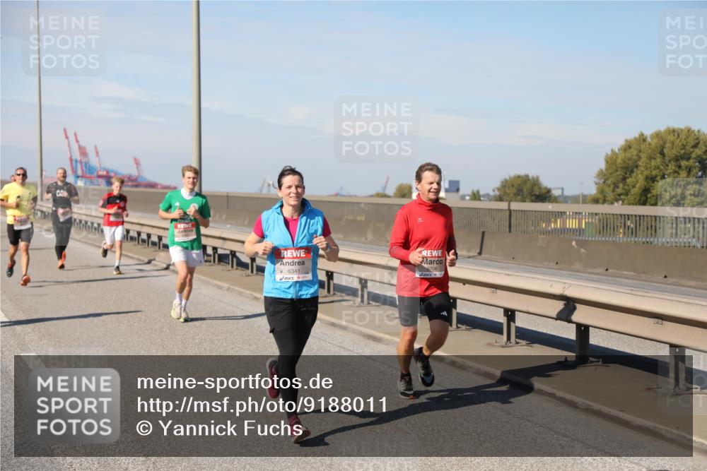 03.10.2025 - Köhlbrandbrückenlauf Yannick Fuchs http://msf.ph/oto/9188011 03.10.2025 11:46:47 Position 3 0, 6341, 6706 meine-sportfotos.de