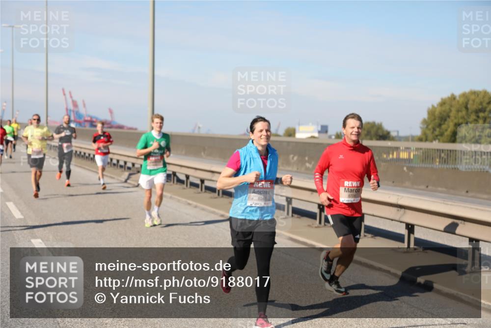 03.10.2025 - Köhlbrandbrückenlauf Yannick Fuchs http://msf.ph/oto/9188017 03.10.2025 11:46:47 Position 3 6341, 6706 meine-sportfotos.de