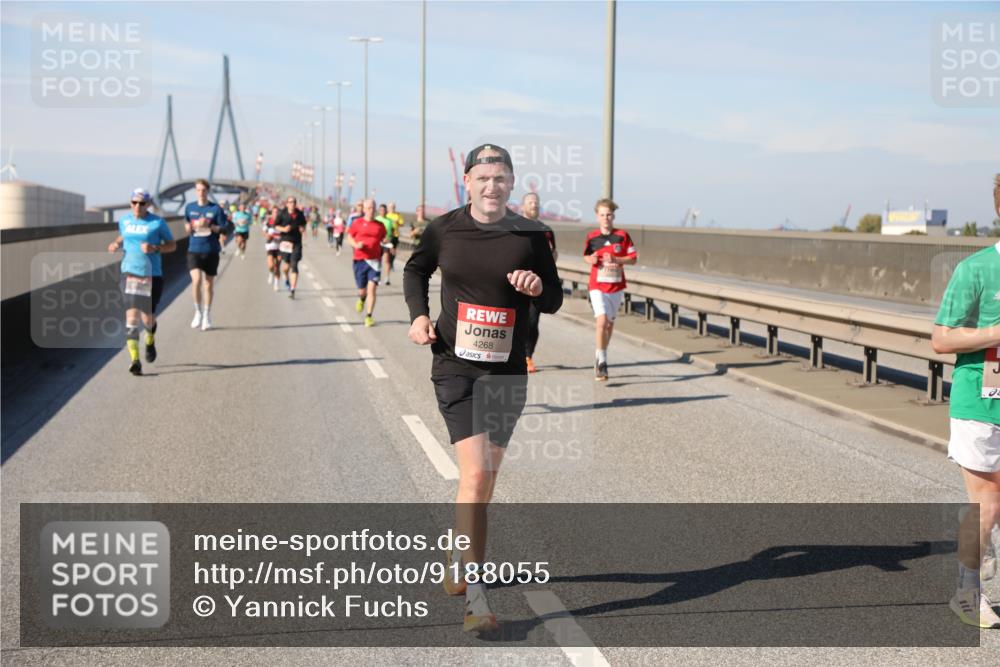 03.10.2025 - Köhlbrandbrückenlauf Yannick Fuchs http://msf.ph/oto/9188055 03.10.2025 11:46:49 Position 3 4268 meine-sportfotos.de