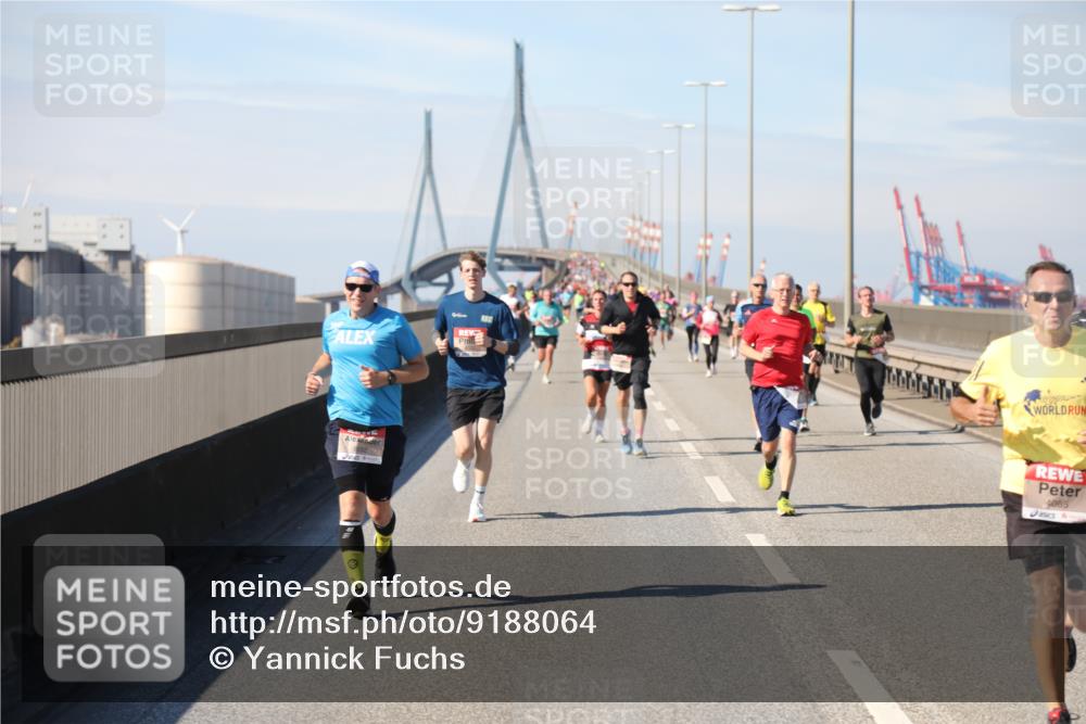 03.10.2025 - Köhlbrandbrückenlauf Yannick Fuchs http://msf.ph/oto/9188064 03.10.2025 11:46:50 Position 3 1321, 4085 meine-sportfotos.de