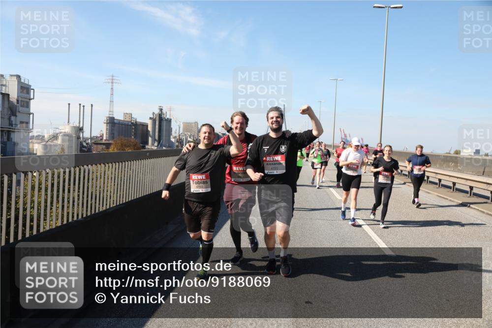 03.10.2025 - Köhlbrandbrückenlauf Yannick Fuchs http://msf.ph/oto/9188069 03.10.2025 12:07:24 Position 3 4733, 7 meine-sportfotos.de