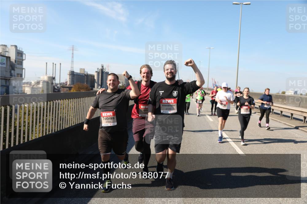 03.10.2025 - Köhlbrandbrückenlauf Yannick Fuchs http://msf.ph/oto/9188077 03.10.2025 12:07:24 Position 3 4733, 7, 4720 meine-sportfotos.de