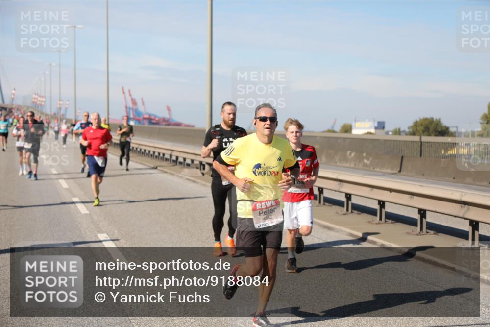 03.10.2025 - Köhlbrandbrückenlauf Yannick Fuchs http://msf.ph/oto/9188084 03.10.2025 11:46:51 Position 3 4085 meine-sportfotos.de