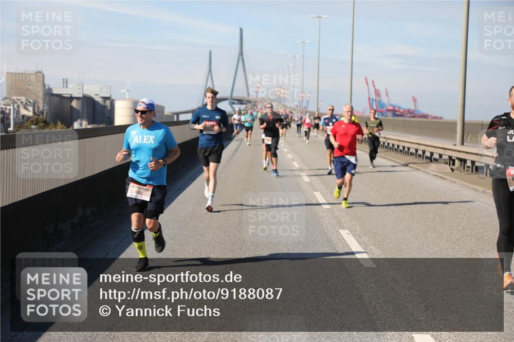 03.10.2025 - Köhlbrandbrückenlauf Yannick Fuchs http://msf.ph/oto/9188087 03.10.2025 11:46:51 Position 3 6092 meine-sportfotos.de