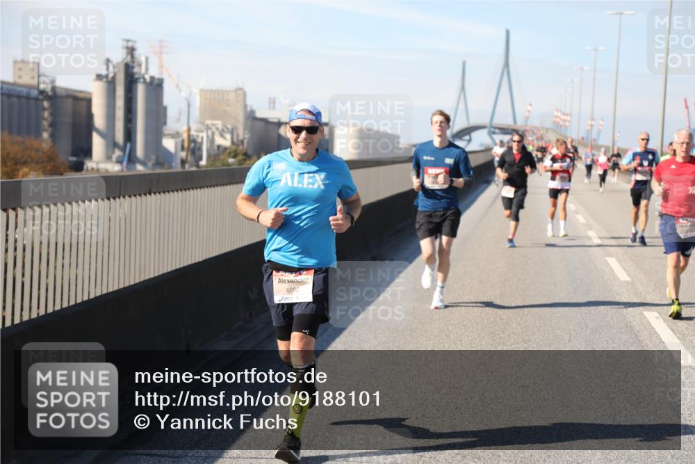 03.10.2025 - Köhlbrandbrückenlauf Yannick Fuchs http://msf.ph/oto/9188101 03.10.2025 11:46:52 Position 3 6092 meine-sportfotos.de