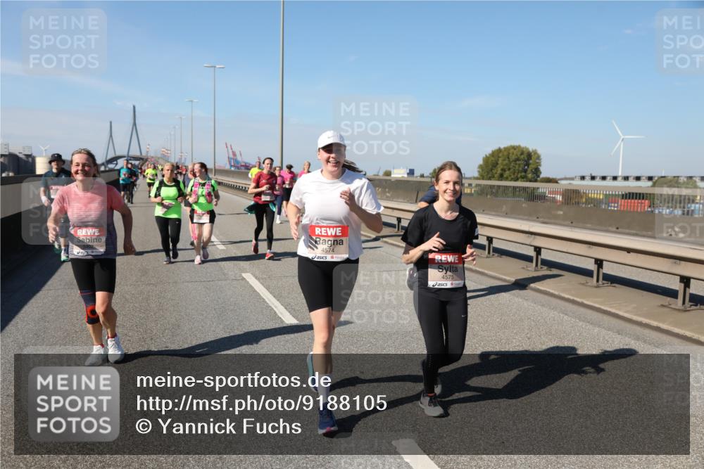 03.10.2025 - Köhlbrandbrückenlauf Yannick Fuchs http://msf.ph/oto/9188105 03.10.2025 12:07:25 Position 3 4574, 4575 meine-sportfotos.de