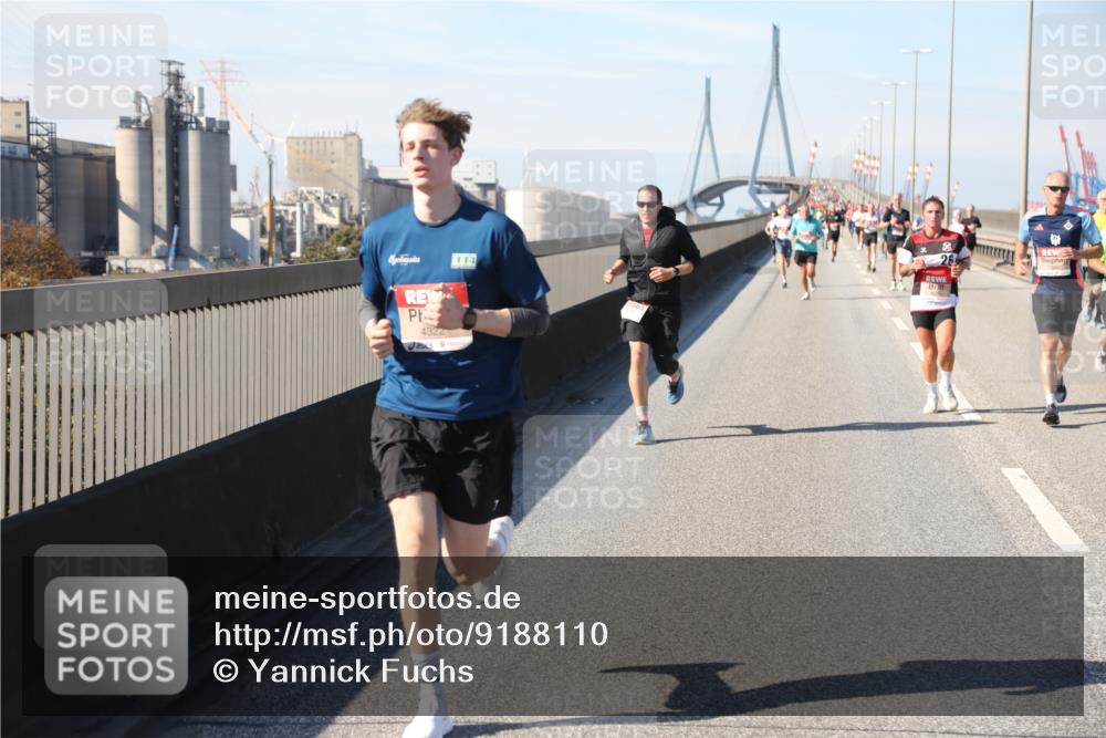 03.10.2025 - Köhlbrandbrückenlauf Yannick Fuchs http://msf.ph/oto/9188110 03.10.2025 11:46:54 Position 3 4322, 26 meine-sportfotos.de