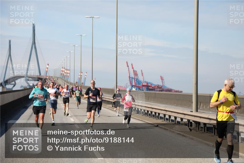 03.10.2025 - Köhlbrandbrückenlauf Yannick Fuchs http://msf.ph/oto/9188144 03.10.2025 11:46:58 Position 3  meine-sportfotos.de