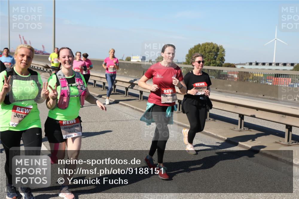03.10.2025 - Köhlbrandbrückenlauf Yannick Fuchs http://msf.ph/oto/9188151 03.10.2025 12:07:28 Position 3 4, 6412, 6170, 615 meine-sportfotos.de
