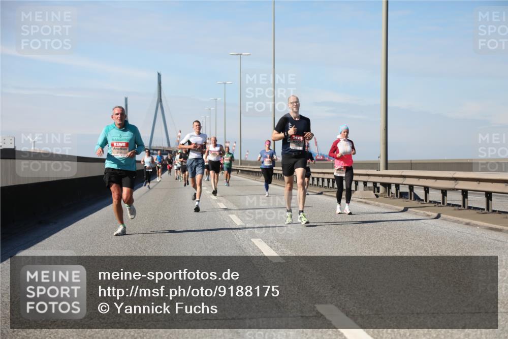 03.10.2025 - Köhlbrandbrückenlauf Yannick Fuchs http://msf.ph/oto/9188175 03.10.2025 11:47:01 Position 3  meine-sportfotos.de