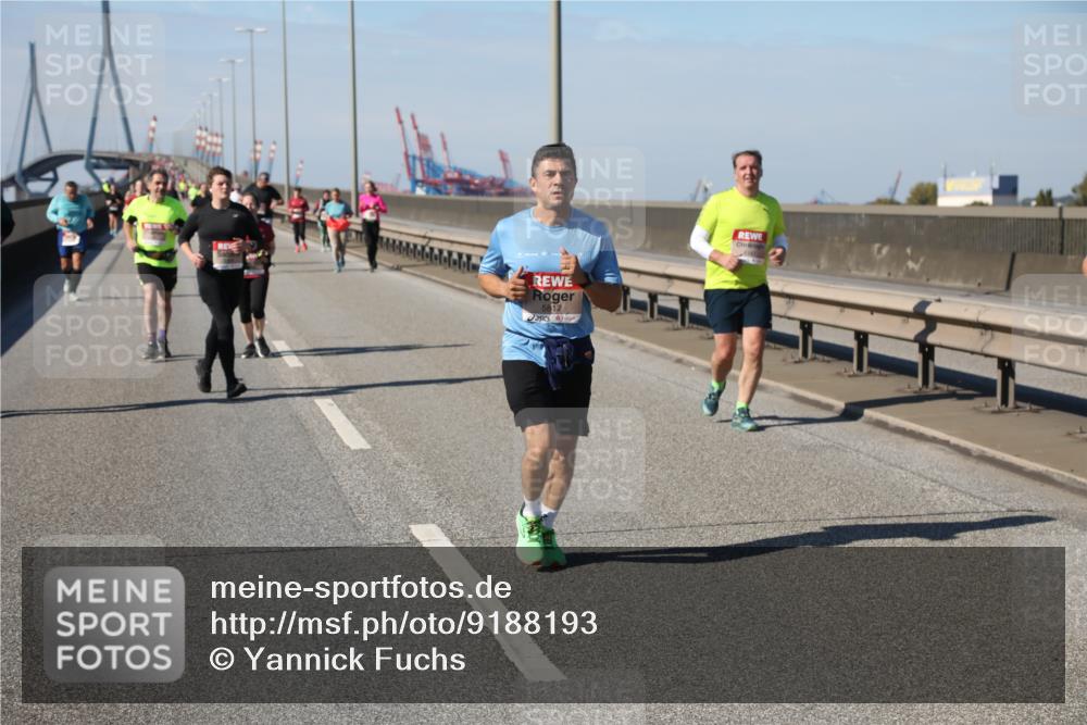 03.10.2025 - Köhlbrandbrückenlauf Yannick Fuchs http://msf.ph/oto/9188193 03.10.2025 12:07:31 Position 3 5817 meine-sportfotos.de