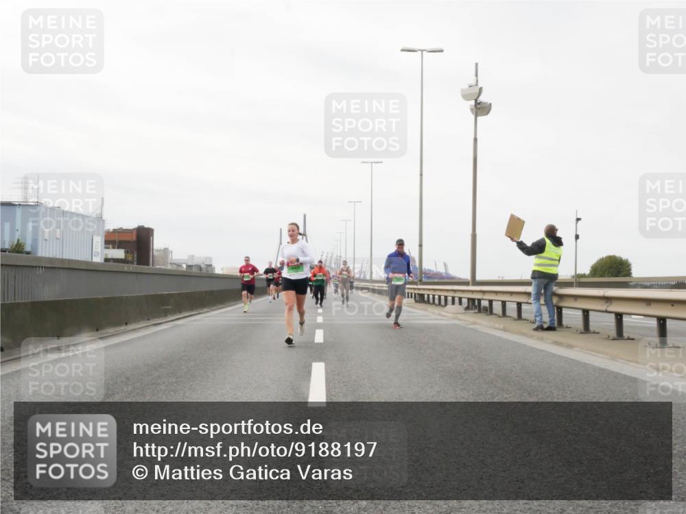 03.10.2025 - Köhlbrandbrückenlauf Matties Gatica Varas http://msf.ph/oto/9188197 03.10.2025 15:53:17 Position 3  meine-sportfotos.de