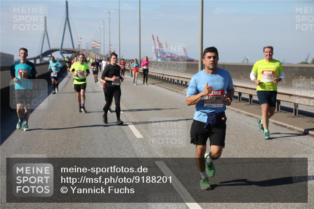 03.10.2025 - Köhlbrandbrückenlauf Yannick Fuchs http://msf.ph/oto/9188201 03.10.2025 12:07:31 Position 3 5817, 6147 meine-sportfotos.de