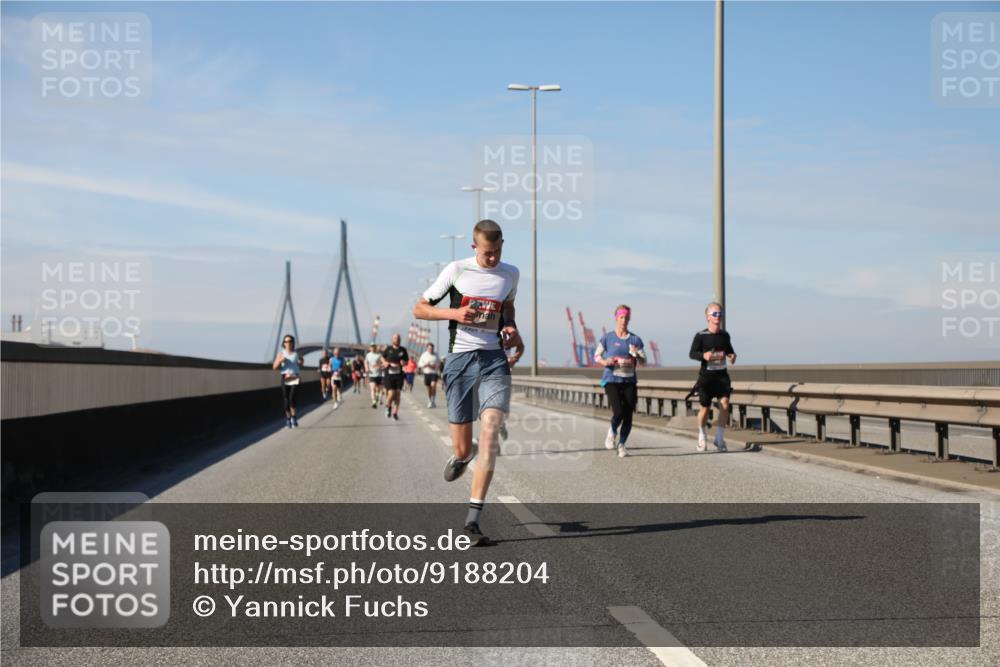 03.10.2025 - Köhlbrandbrückenlauf Yannick Fuchs http://msf.ph/oto/9188204 03.10.2025 11:47:04 Position 3  meine-sportfotos.de