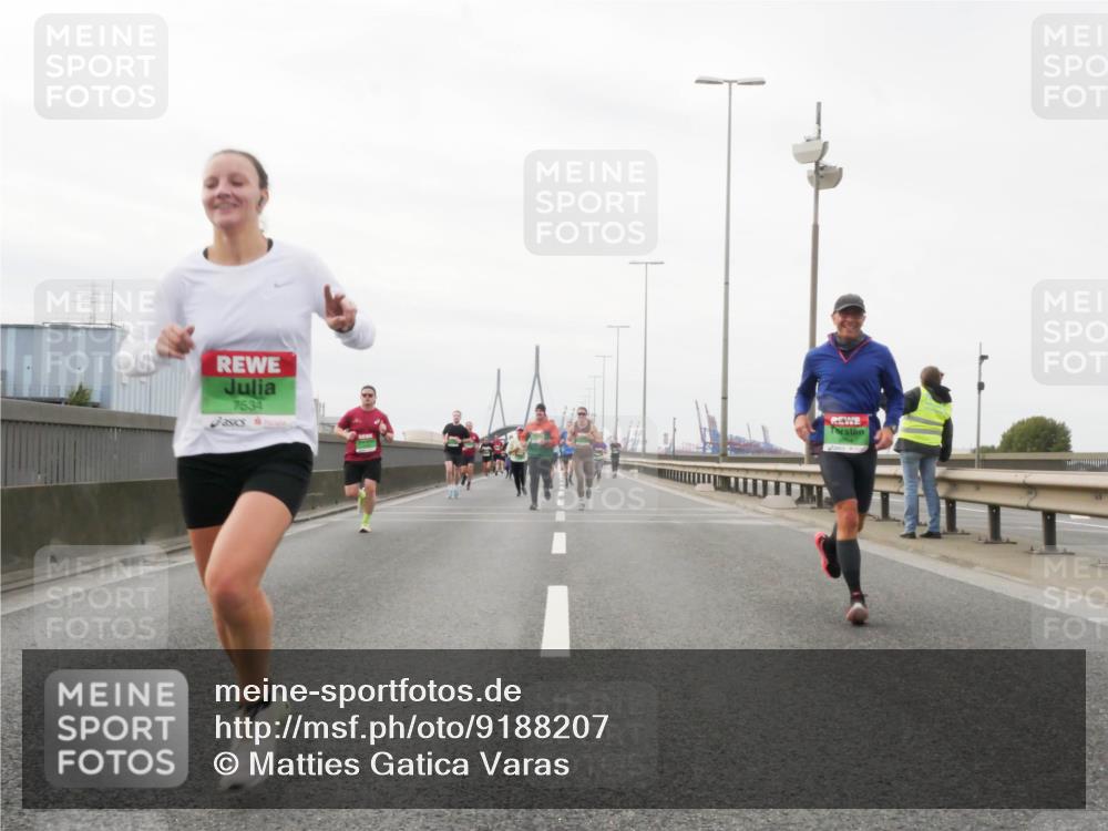 03.10.2025 - Köhlbrandbrückenlauf Matties Gatica Varas http://msf.ph/oto/9188207 03.10.2025 15:53:20 Position 3 7534 meine-sportfotos.de