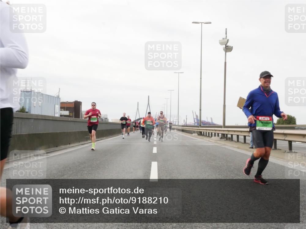 03.10.2025 - Köhlbrandbrückenlauf Matties Gatica Varas http://msf.ph/oto/9188210 03.10.2025 15:53:20 Position 3 8014 meine-sportfotos.de