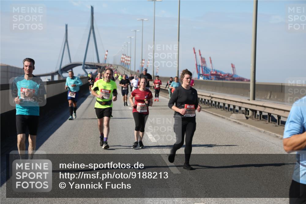 03.10.2025 - Köhlbrandbrückenlauf Yannick Fuchs http://msf.ph/oto/9188213 03.10.2025 12:07:32 Position 3  meine-sportfotos.de