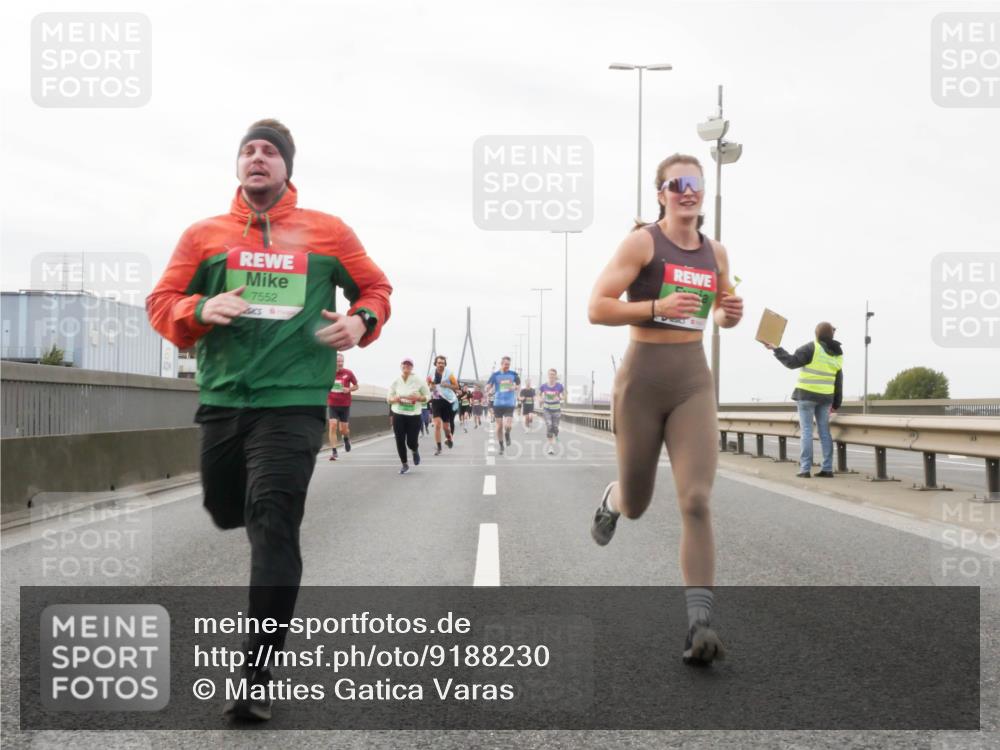 03.10.2025 - Köhlbrandbrückenlauf Matties Gatica Varas http://msf.ph/oto/9188230 03.10.2025 15:53:24 Position 3 7552 meine-sportfotos.de