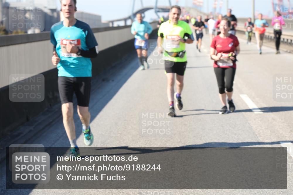 03.10.2025 - Köhlbrandbrückenlauf Yannick Fuchs http://msf.ph/oto/9188244 03.10.2025 12:07:33 Position 3  meine-sportfotos.de
