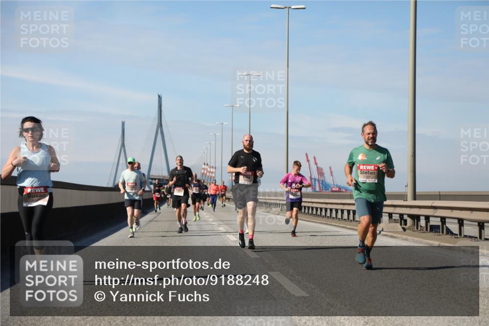 03.10.2025 - Köhlbrandbrückenlauf Yannick Fuchs http://msf.ph/oto/9188248 03.10.2025 11:47:10 Position 3 5707 meine-sportfotos.de