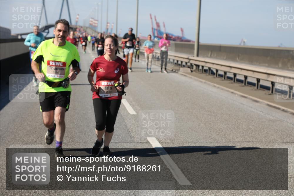 03.10.2025 - Köhlbrandbrückenlauf Yannick Fuchs http://msf.ph/oto/9188261 03.10.2025 12:07:35 Position 3 5120, 9119 meine-sportfotos.de